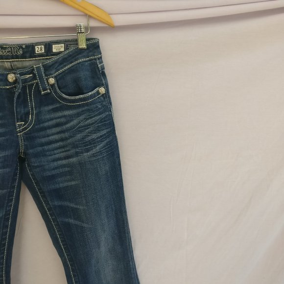 Miss Me embroidered pocket 98%cotton darkwash low midrise Bootcut Jeans w28 Boho - Picture 2 of 10